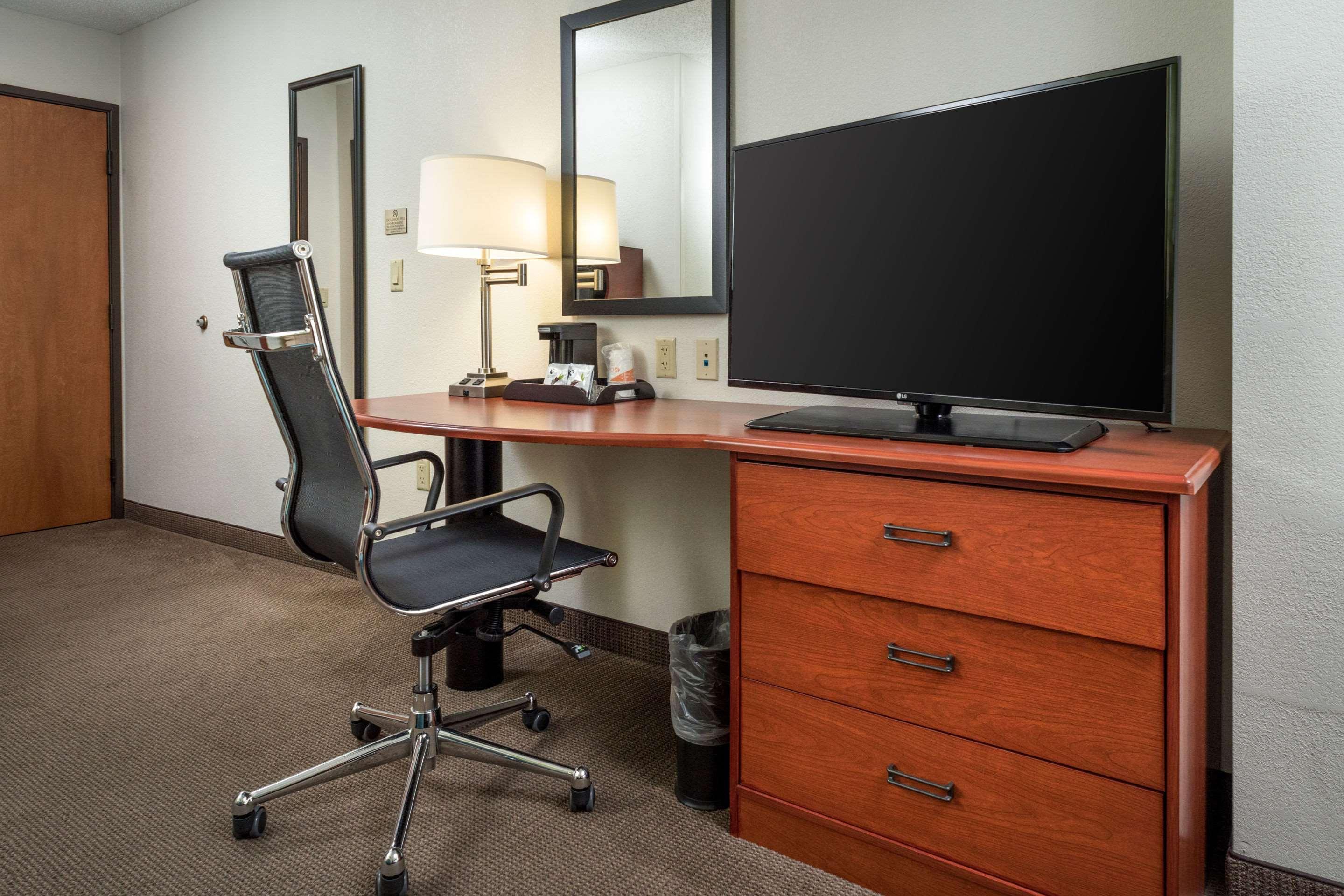 Sleep Inn & Suites Cross Lanes - South Charleston Экстерьер фото