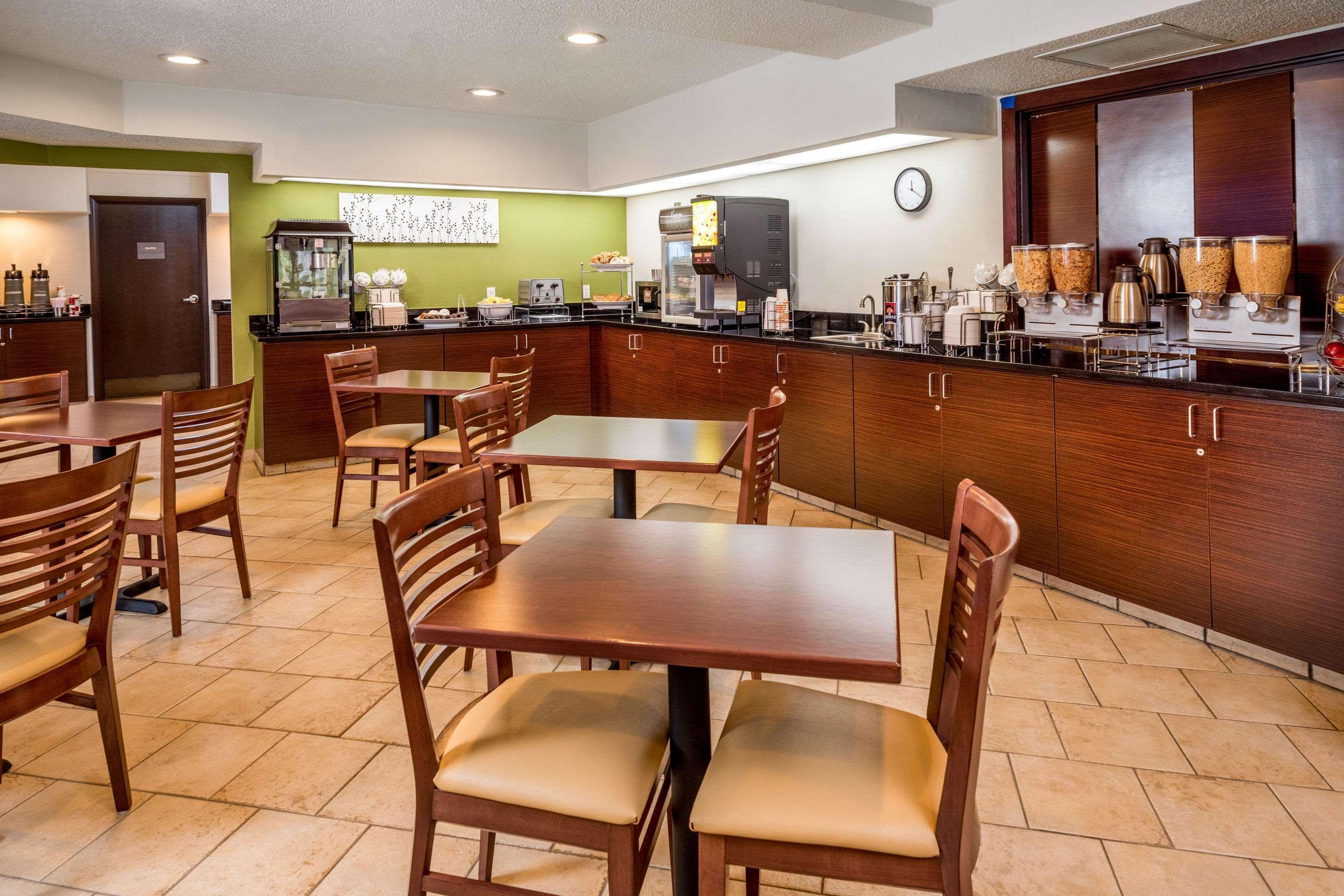 Sleep Inn & Suites Cross Lanes - South Charleston Экстерьер фото
